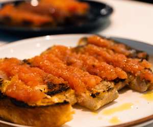 PAN CON TOMATE 